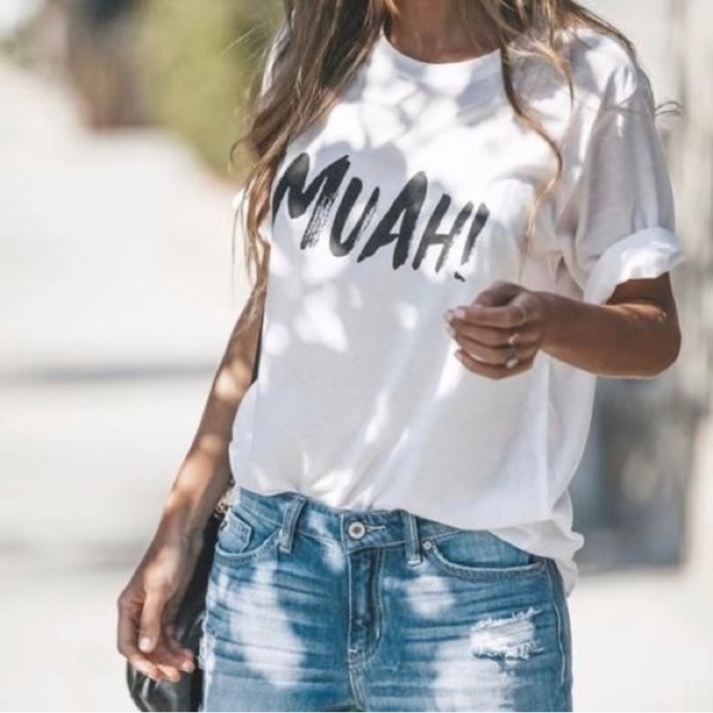 Vici Muah! Graphic Tee